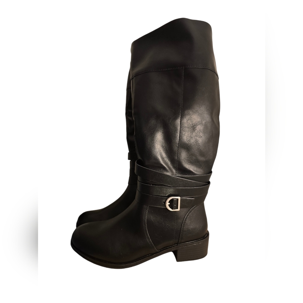 St. John's Bay Womens Douglas Stacked Heel Riding Boots (7 Wide)